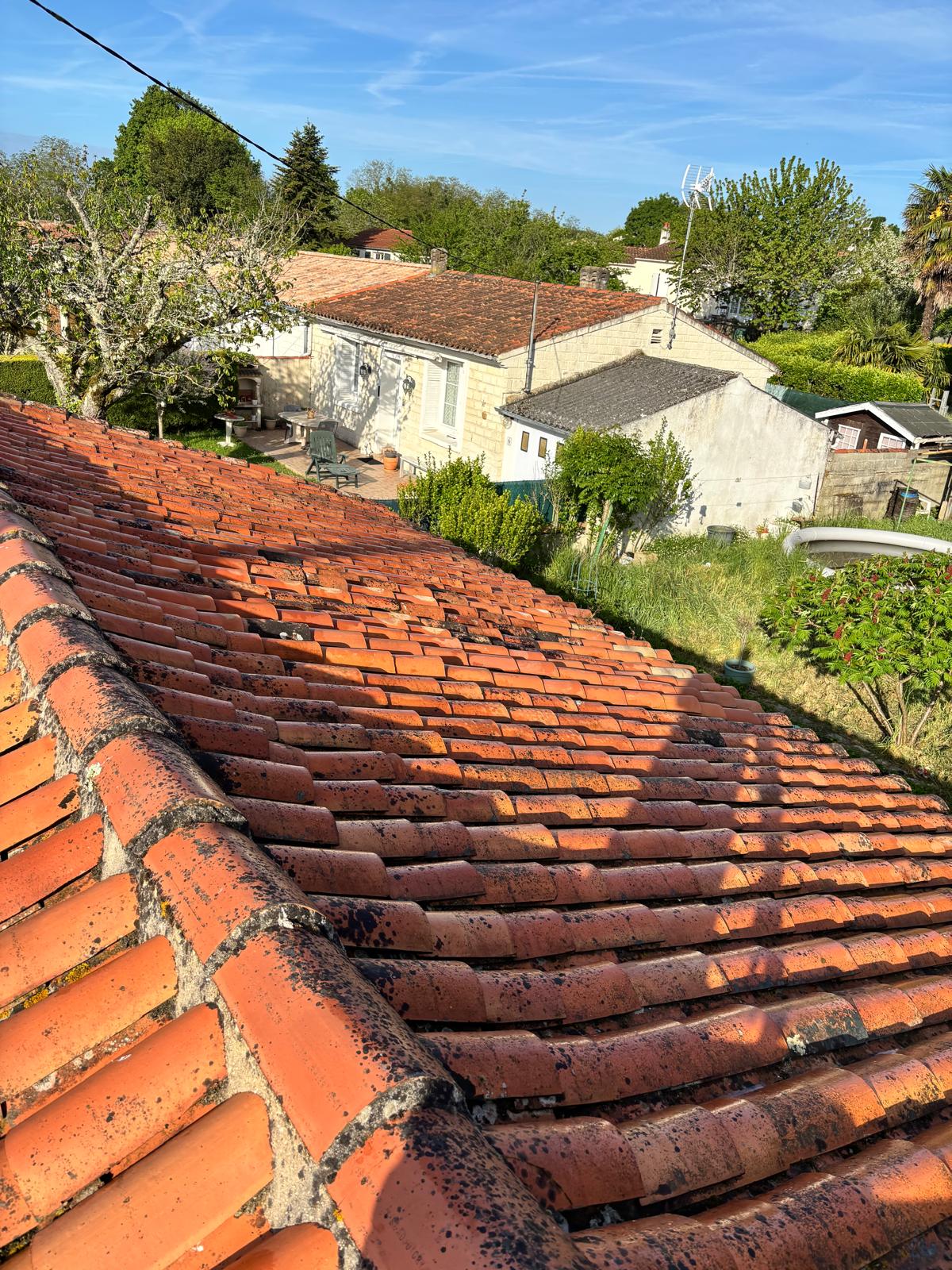 Inspection de toiture en tuiles canal – État des lieux avant réparation